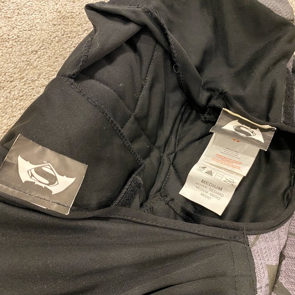 Deluxe Batman Costume ~ Medium - Picture 3 of 9